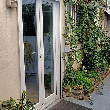 Independant De Plain-pied Tres Calme Agree Cheques * Drancy
